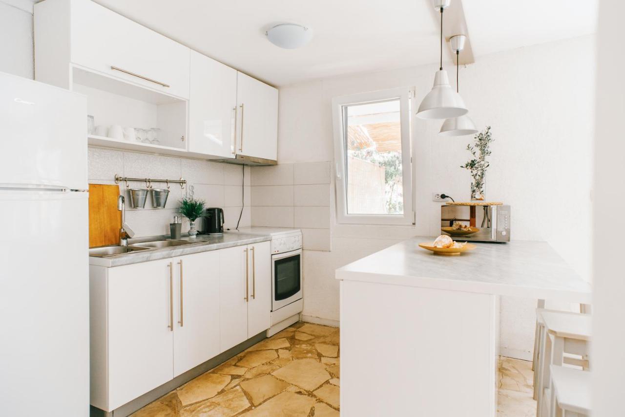 Charming Apartments With Garden Bol Esterno foto
