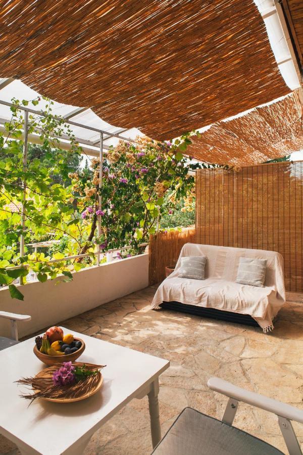 Charming Apartments With Garden Bol Esterno foto